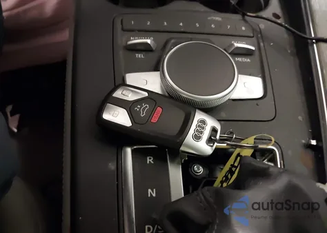 2019 Audi A4 45 Premium z USA, uszkodzony, nr VIN WAUENAF43KN013478